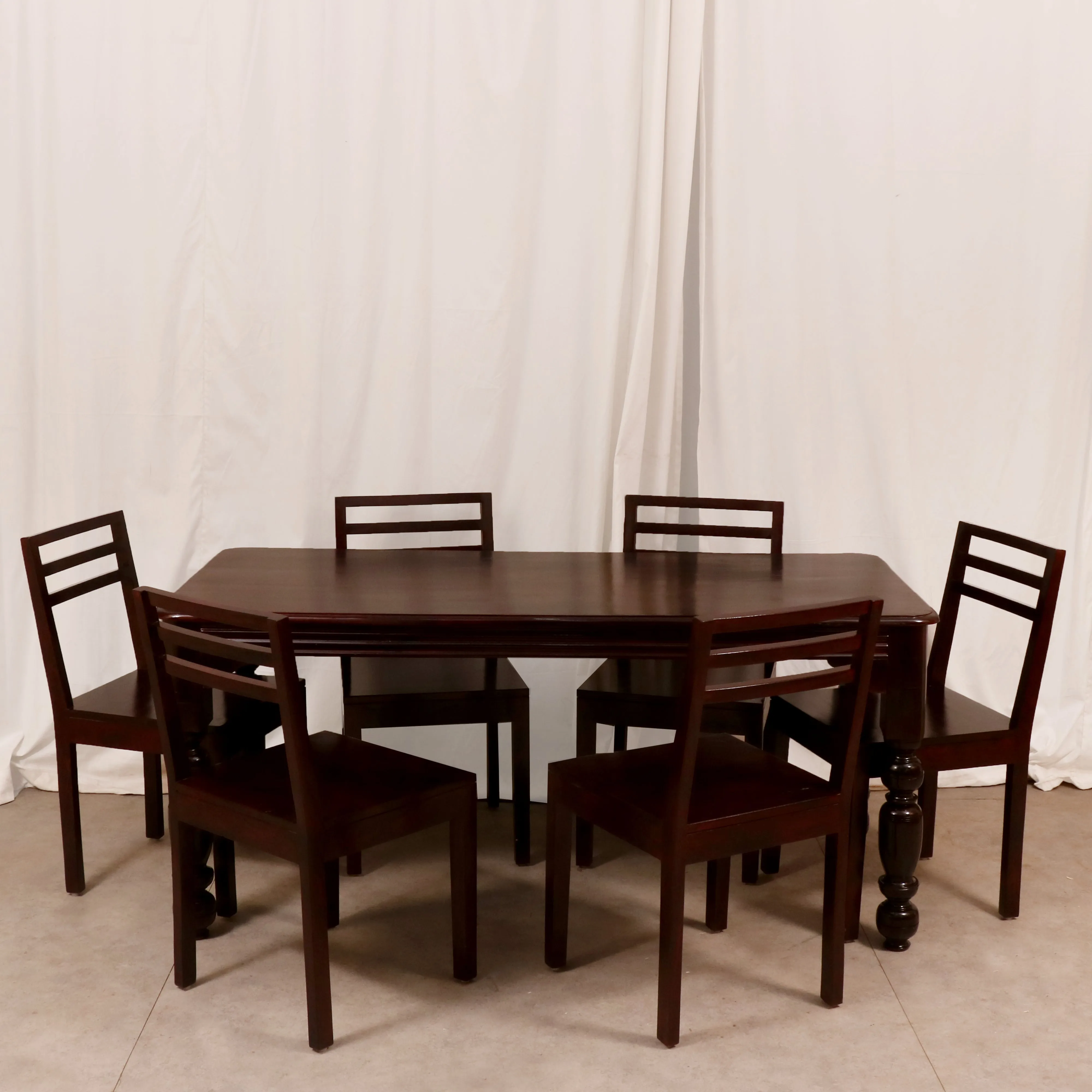 Striking Contemporary Dining Set